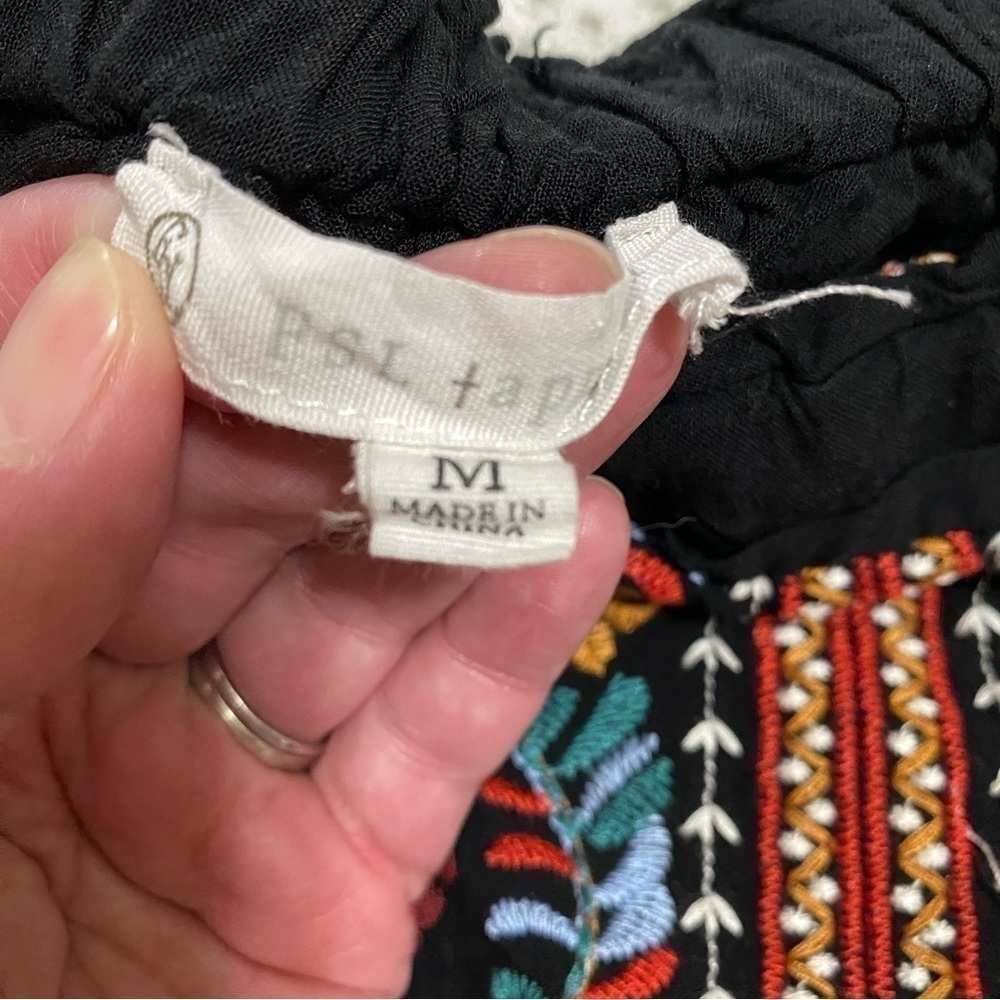 EMBROIDERED off the shoulder midi dress size M - Picture 5 of 14